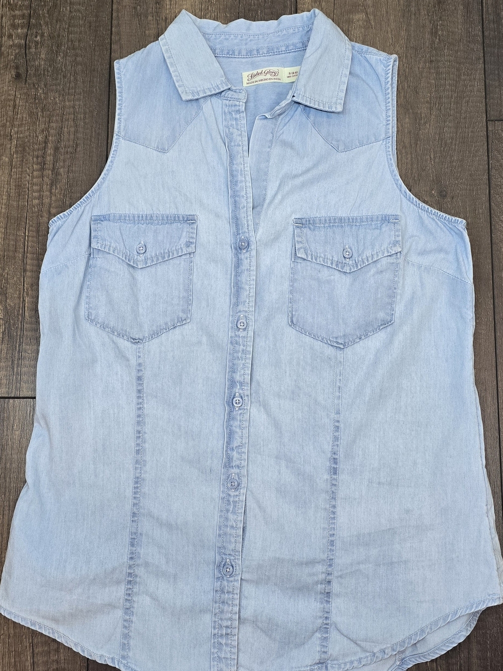 Faded Glory Light Blue Button-Up Shirt